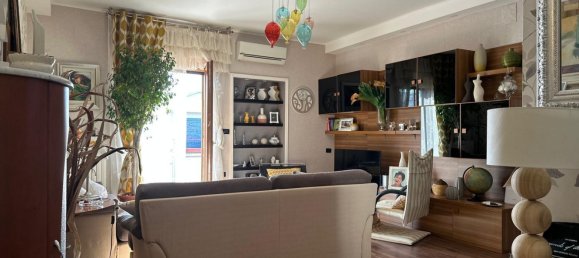 4 rooms Apartment in Foggia, Italy No. 141684 9