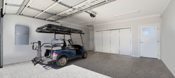 3 bedrooms House in Beachmere, Australia No. 471 17