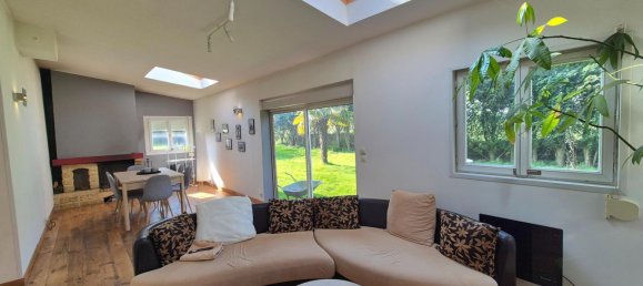 Casa de 5 dormitorios en Plouescat, France No. 275085 2