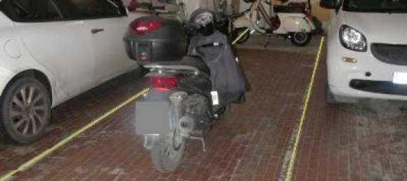 Estacionamento T1 em Bologna, Italy N.º 338703 7