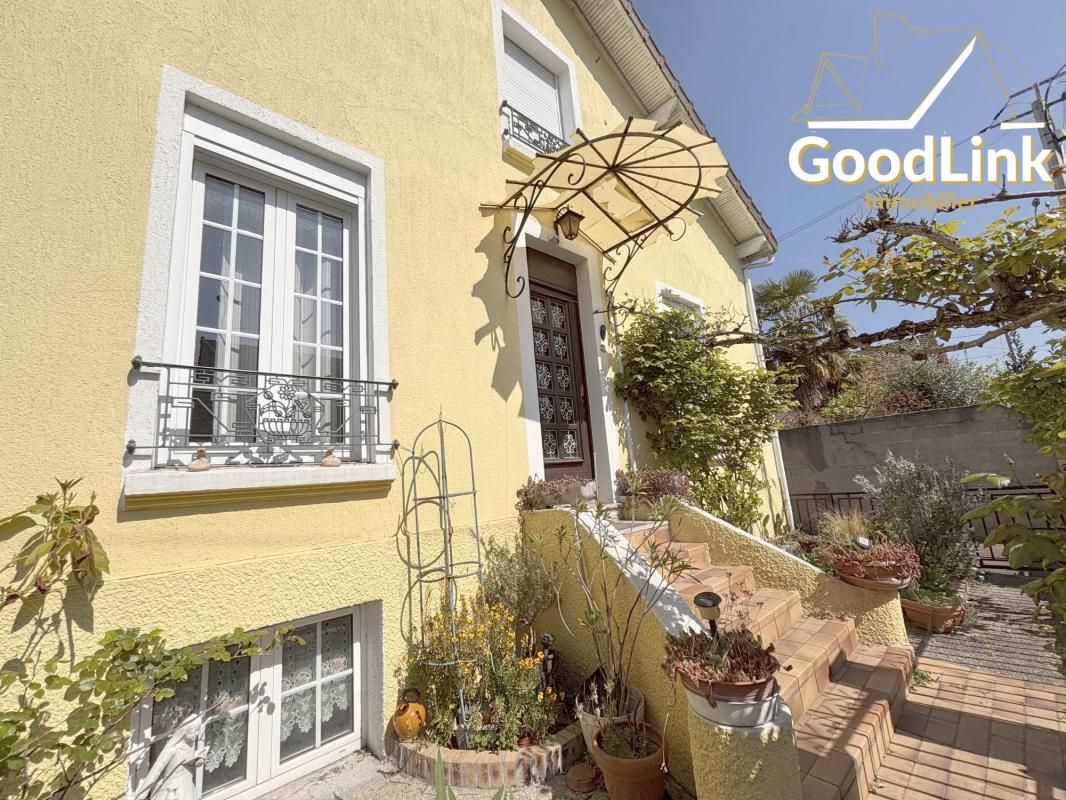 4 bedrooms House in Drancy, France No. 350086