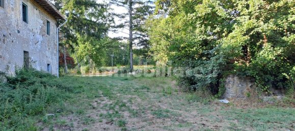 6 bedrooms House in Scarperia e San Piero, Italy No. 216304 3