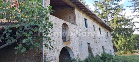6 bedrooms House in Scarperia e San Piero, Italy No. 216304 2