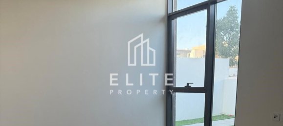 Таунхаус с 4 спальнями в Дубай, ОАЭ № 113073 10