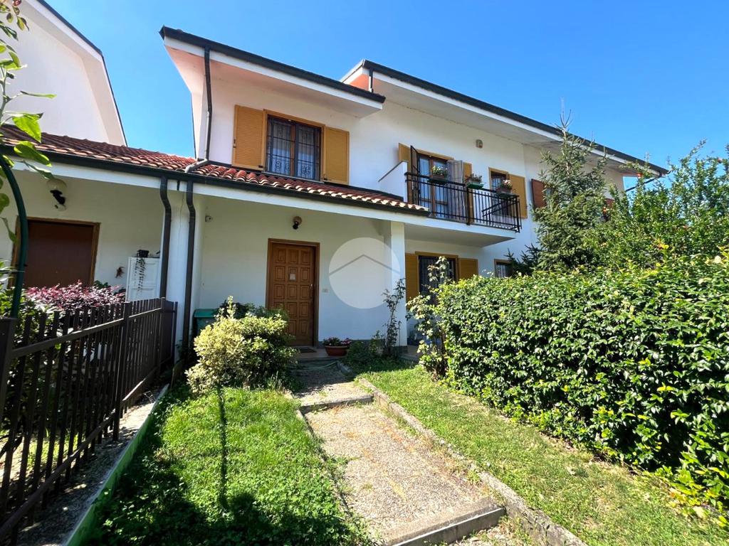 3 bedrooms Villa in San Mauro Torinese, Italy No. 340419