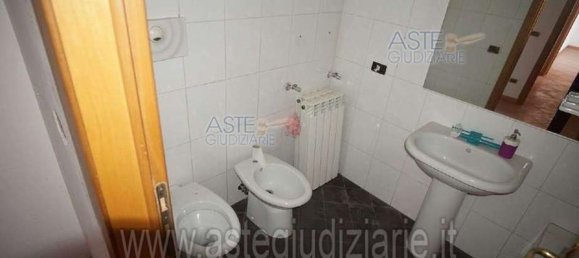 Квартира с 4 комнатами в Рим, Италия № 198680 32