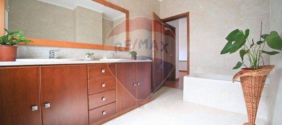 4 bedrooms House in Amadora, Portugal No. 173861 23