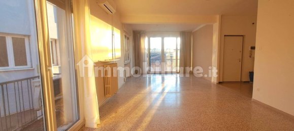 3 bedrooms Apartment in Ancona, Italy No. 217682 4