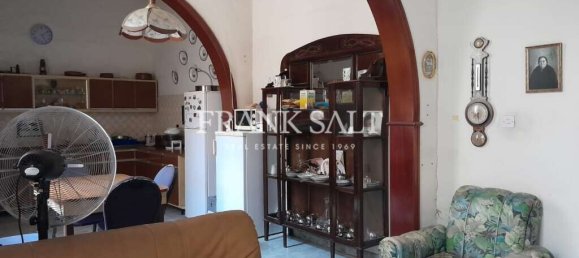 Таунхаус с 4 спальнями в Лука, Мальта № 1115 3