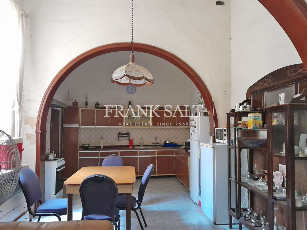 Таунхаус с 4 спальнями в Лука, Мальта № 1115