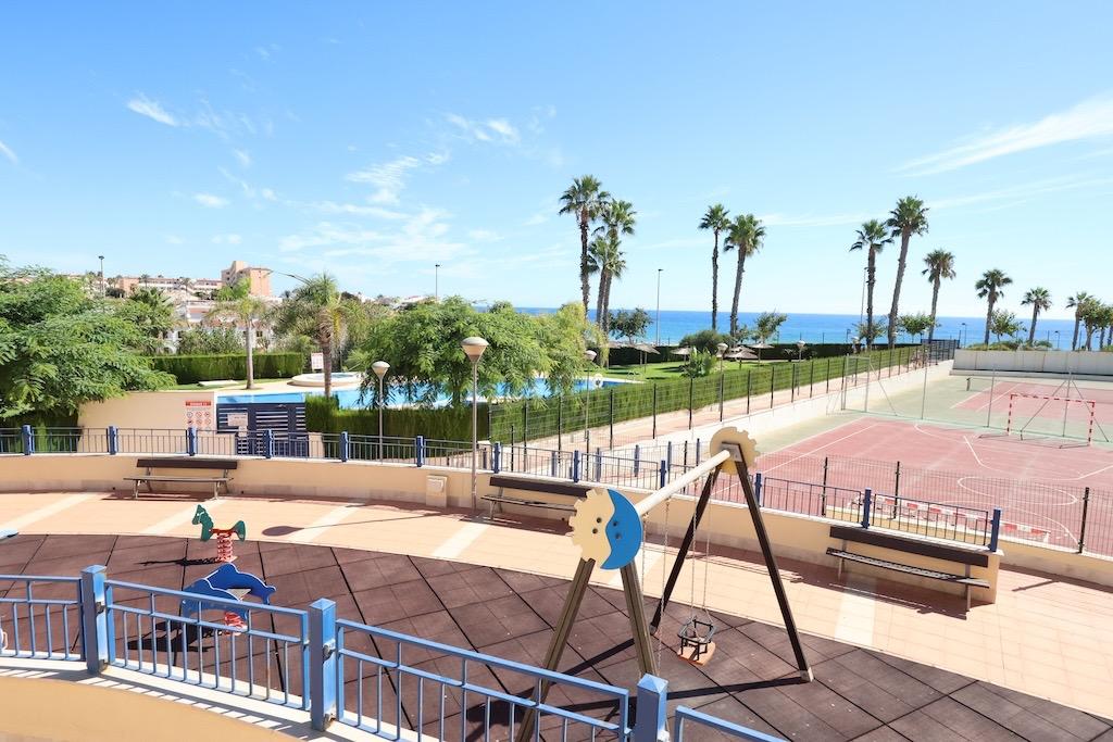 87 m² ático en venta en Pilar de la Horadada, Alicante, Comunidad Valenciana, Spain № 365668