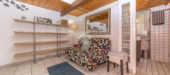 1 bedroom Apartment in Rome, Italy No. 356968 5