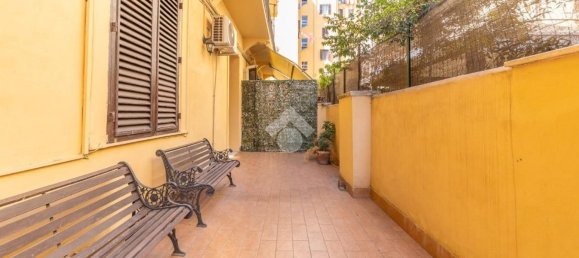 1 bedroom Apartment in Rome, Italy No. 356968 3