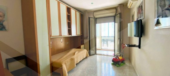 Apartamento de 3 habitaciónes en Bari, Italy No. 27626 23