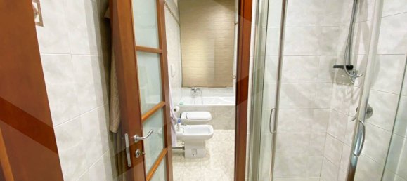 Apartamento de 3 habitaciónes en Bari, Italy No. 27626 17