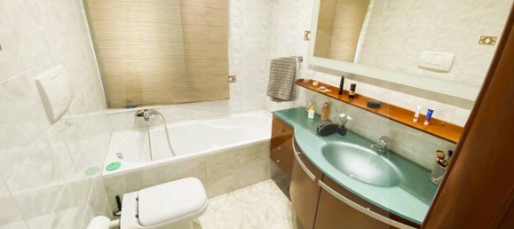 Apartamento de 3 habitaciónes en Bari, Italy No. 27626 18