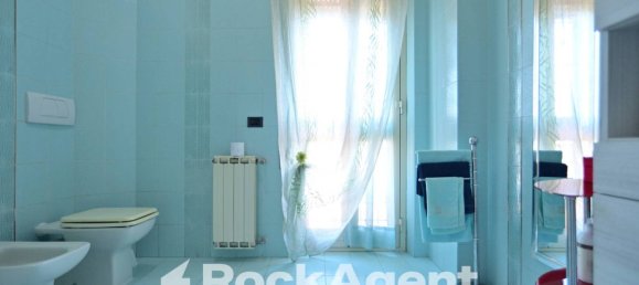 4 Schlafzimmer Villa in Aprilia, Italy, Nr. 9109 34