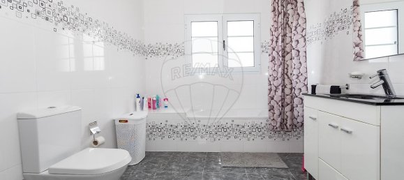 2 bedrooms House in Rabo de Peixe, Portugal No. 44218 7