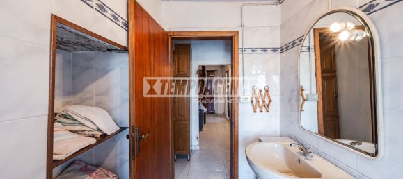 3 rooms House in Serramazzoni, Italy No. 372820 11