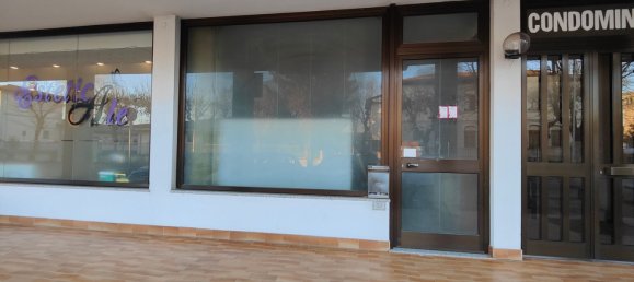 Imóvel comercial em Udine, Italy 68 m² N.º 15795 3