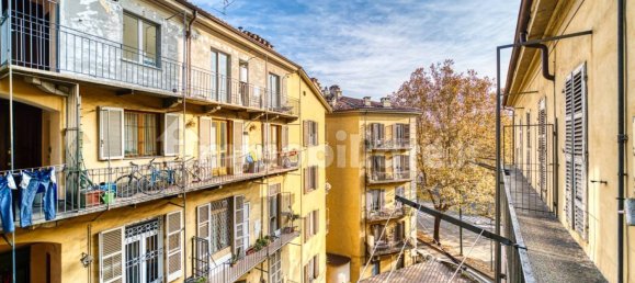 2 bedrooms Apartment in Turin, Italy No. 60822 8