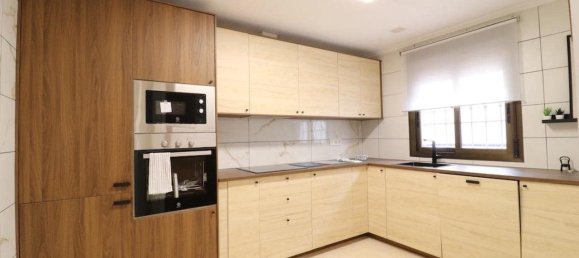 Casa de 3 dormitorios en San Miguel de Salinas, Spain No. 186388 5