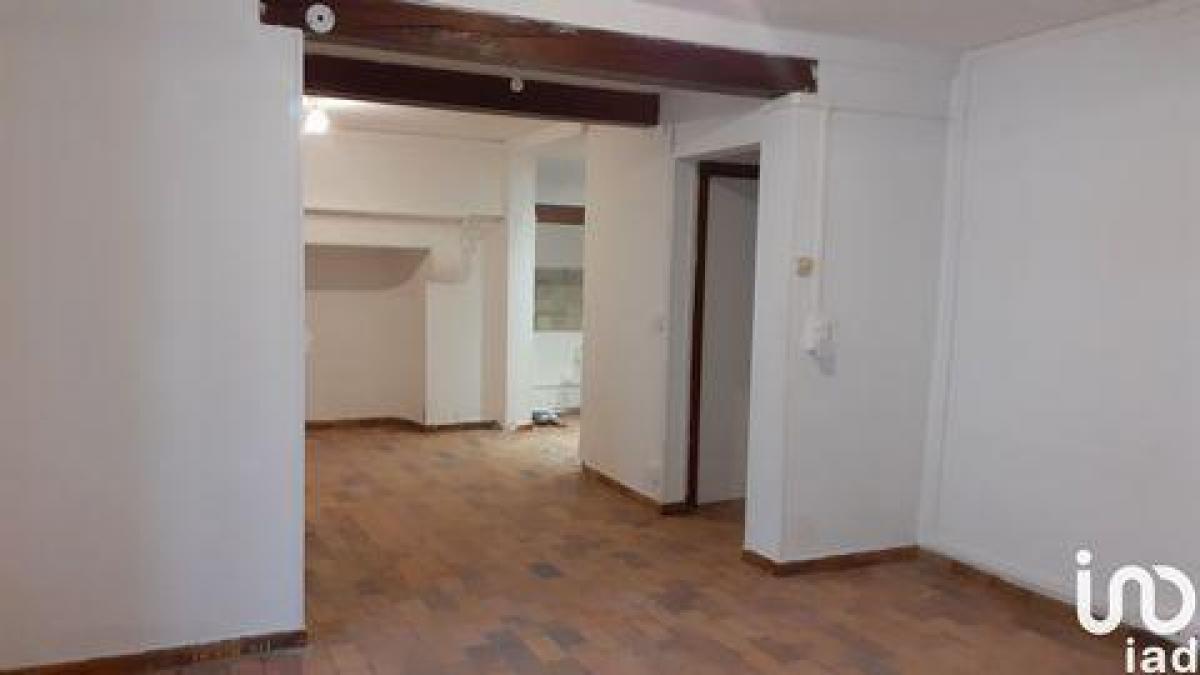 Casa de 3 dormitorios en Lillers, France No. 30463