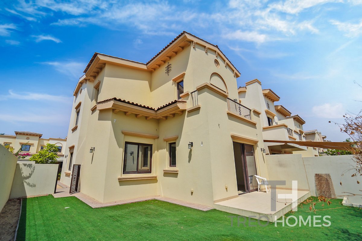 4 bedrooms Villa in Reem, UAE No. 32225