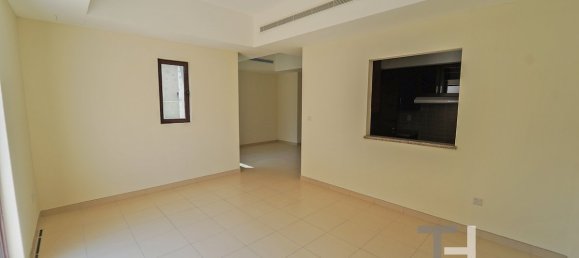 4 bedrooms Villa in Reem, UAE No. 32225 8
