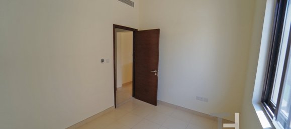 4 bedrooms Villa in Reem, UAE No. 32225 11