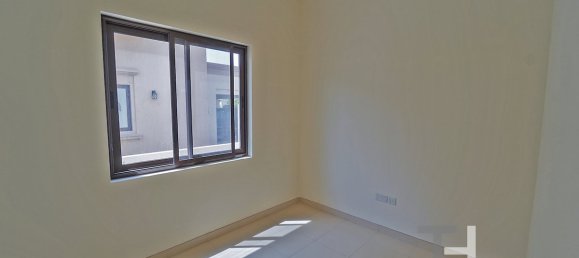 4 bedrooms Villa in Reem, UAE No. 32225 10