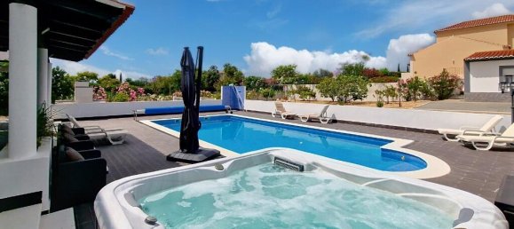 Villa T4 em Quelfes, Portugal N.º 249239 2