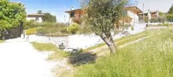 Дом с 5 комнатами в Пассиньяно суль Тразимено, Италия № 46634 2