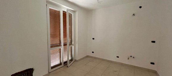 3غرفة شقة في Cilavegna, Italy رقم 82217 10