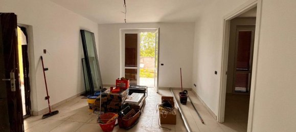 3غرفة شقة في Cilavegna, Italy رقم 82217 9