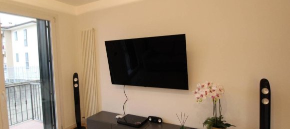 3 rooms Apartment in Montebello Vicentino, Italy No. 70034 4