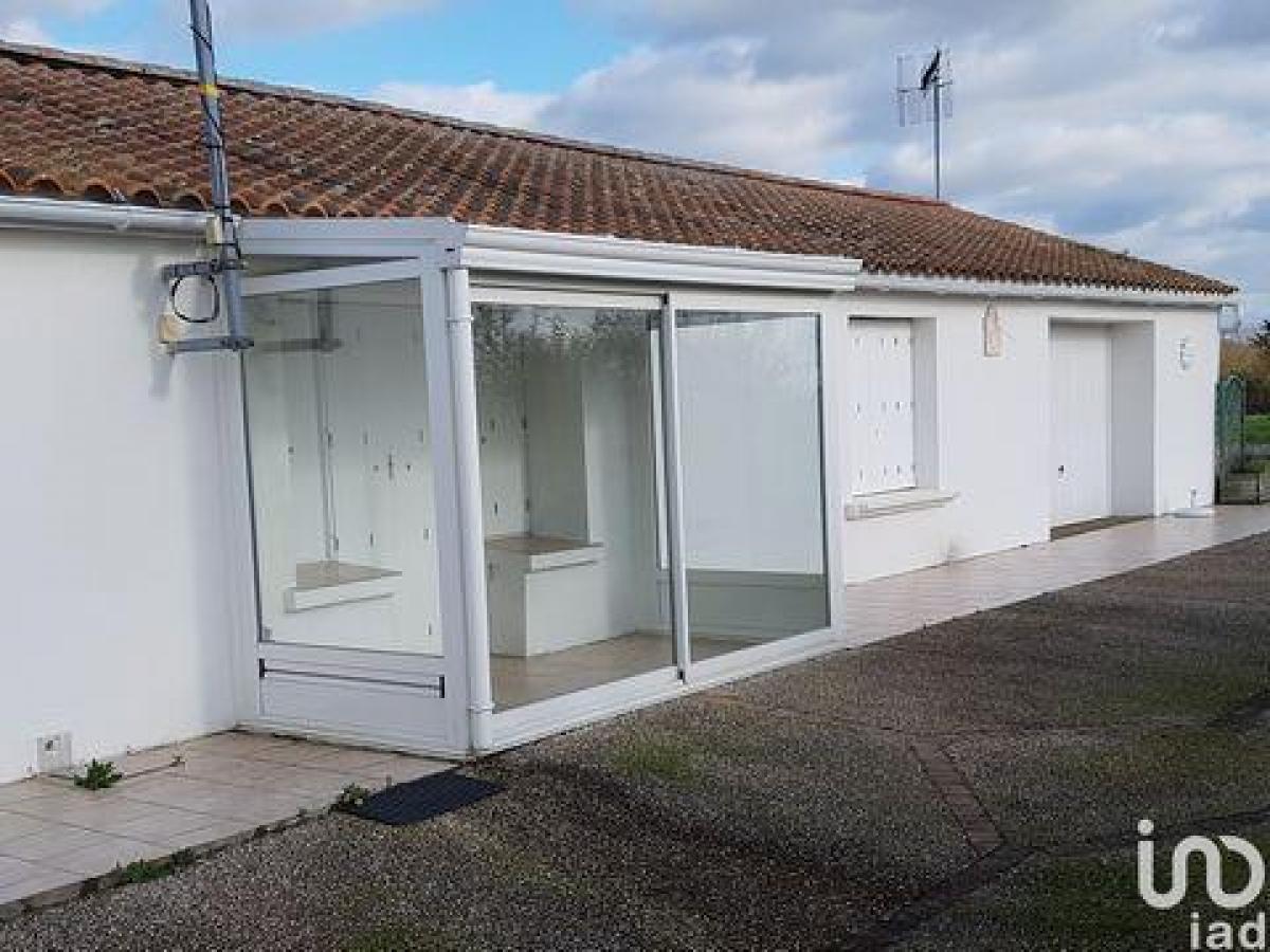 Studio à Grues, France No. 28638