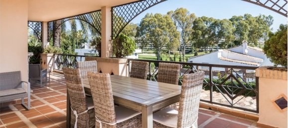 3 bedrooms Villa in Marbella, Spain No. 261070 2