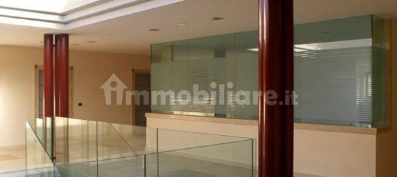 1 room Commercial property in Lucca, Italy No. 102013 5