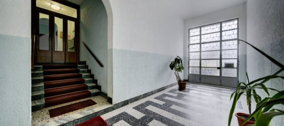 3 rooms Apartment in Turin, Italy No. 214525 3