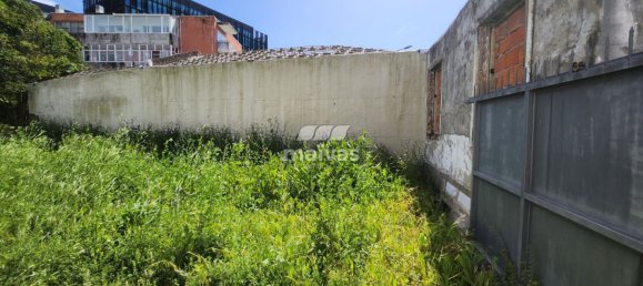 698m² Land in Porto, Portugal No. 144431 6