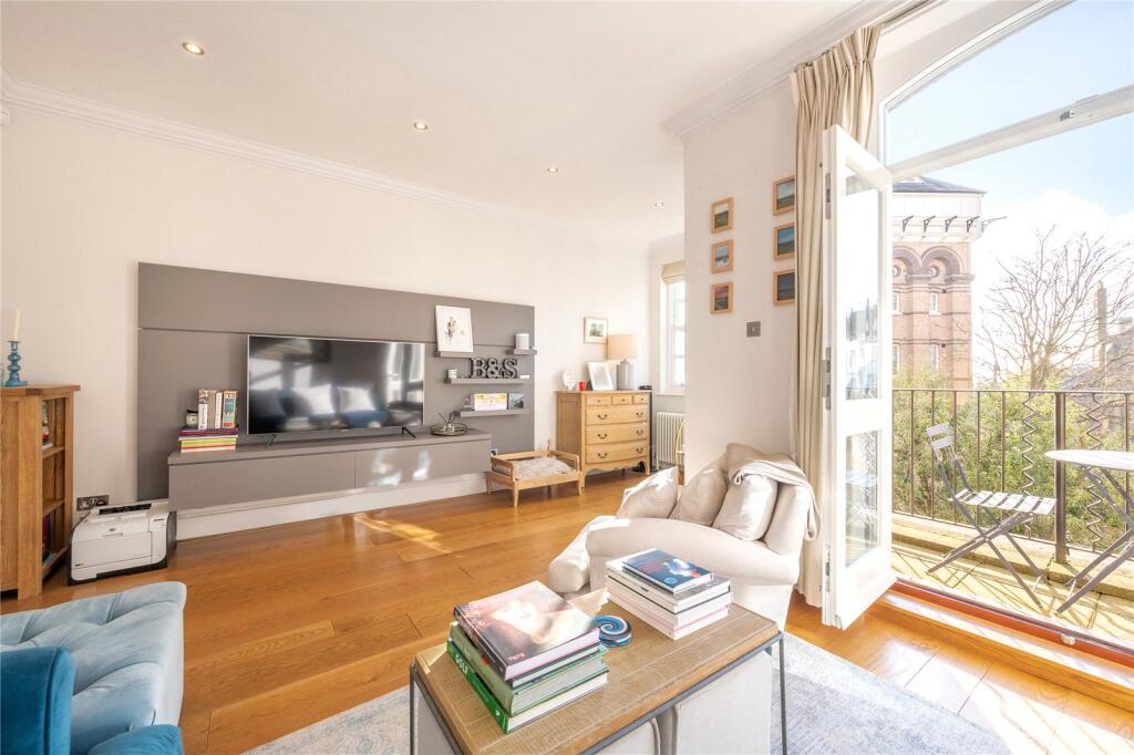 3 bedrooms Maisonette in London, United Kingdom No. 5351