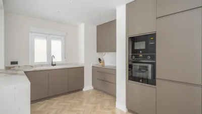 2 bedrooms Apartment in Madrid, Spain No. 124885