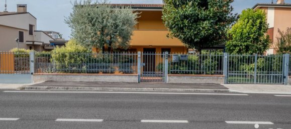 Villa T4 em Castiglione delle Stiviere, Italy N.º 342009 3