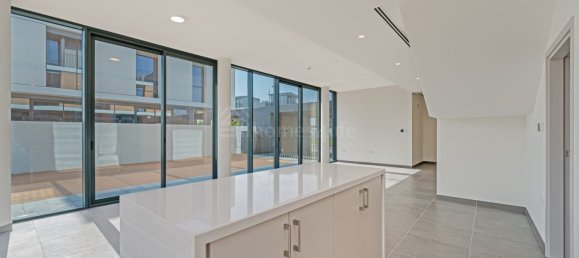 Вилла с 4 спальнями в Arabian Ranches 3, ОАЭ № 111913 6