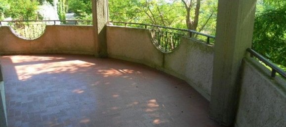 5 rooms Villa in Carrara, Italy No. 45763 3