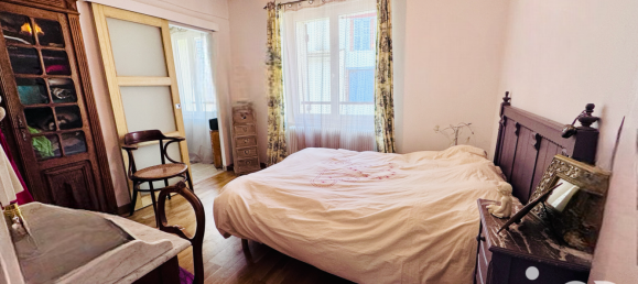 Casa de 5 dormitorios en Pont-sur-Yonne, France No. 206457 12