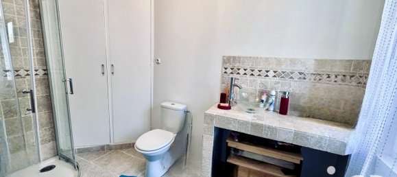 Casa de 5 dormitorios en Pont-sur-Yonne, France No. 206457 17