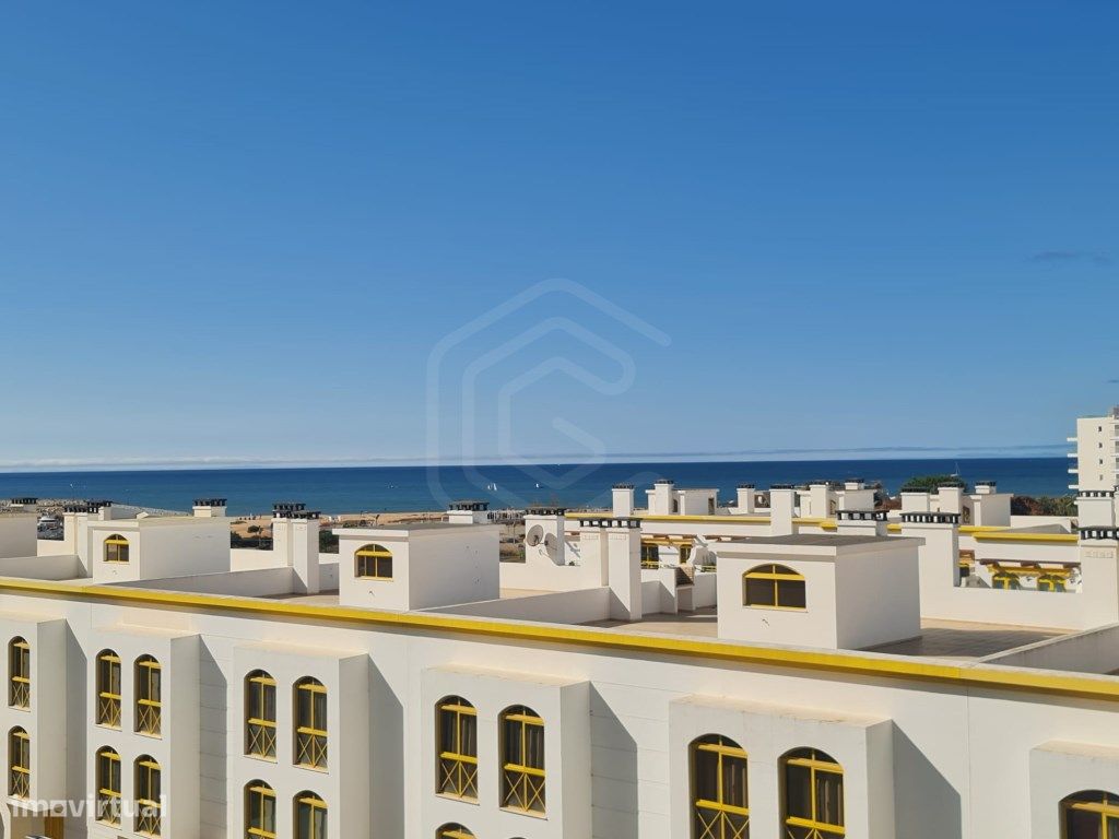 4 غرف نوم شقة في Quarteira, Portugal رقم 119127