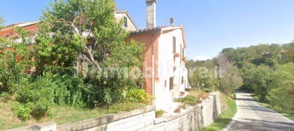 2 bedrooms Apartment in Urbino, Italy No. 265401 9